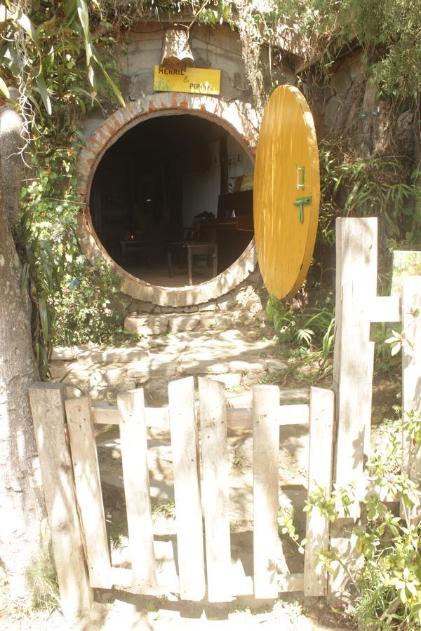 The Hobbit La Comarca Hotel Nueva San Salvador Esterno foto