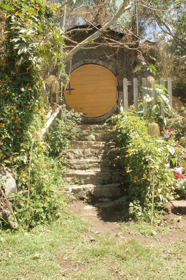 The Hobbit La Comarca Hotel Nueva San Salvador Esterno foto